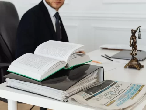 Pháp lý cho doanh nghiệp: Nền tảng vững chắc cho thành công